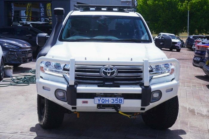 2020 Toyota Landcruiser VX