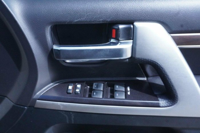 2020 Toyota Landcruiser VX