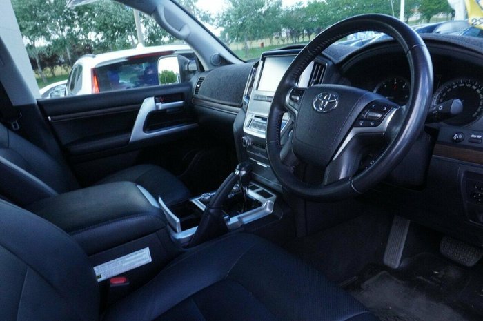 2020 Toyota Landcruiser VX