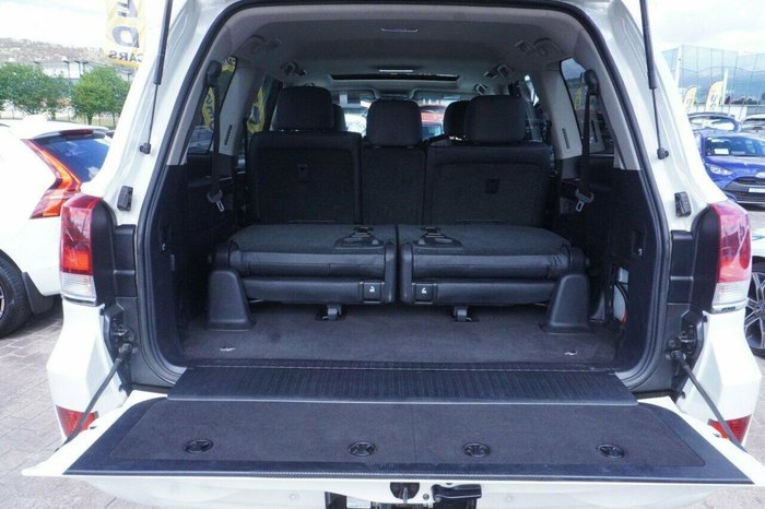 2020 Toyota Landcruiser VX