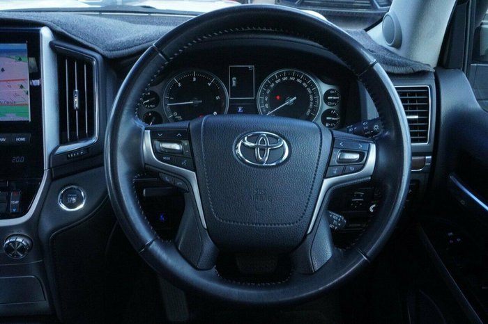 2020 Toyota Landcruiser VX