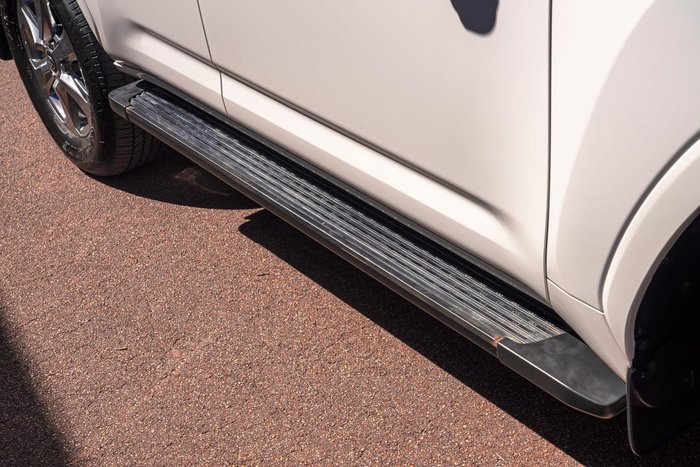 2024 Toyota Landcruiser VX FJA300R 4X4 Dual Range Glacier White