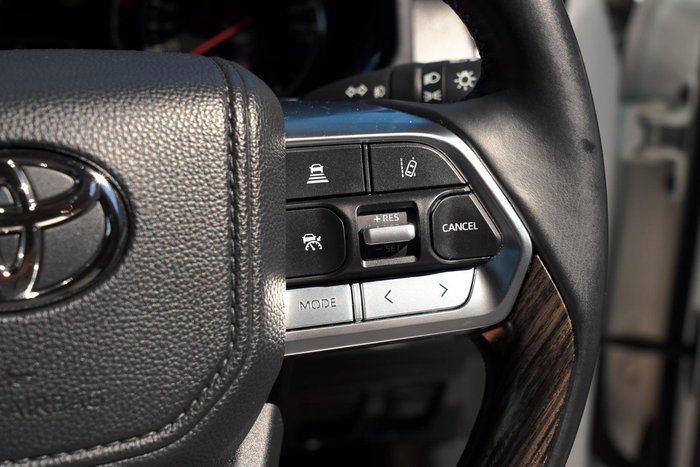 2024 Toyota Landcruiser VX