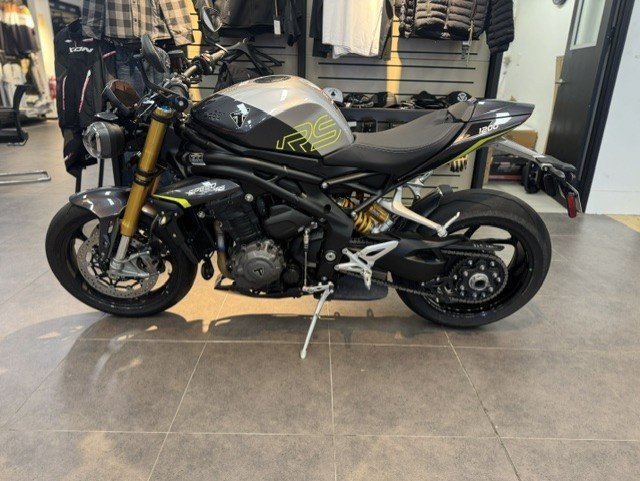 2025 Triumph SPEED TRIPLE 1200 RS YELLOW