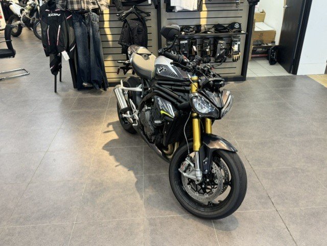 2025 Triumph SPEED TRIPLE 1200 RS YELLOW