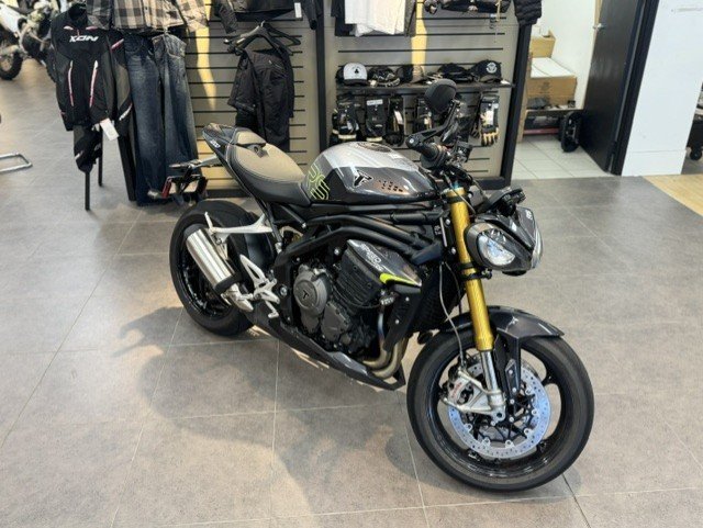 2025 Triumph SPEED TRIPLE 1200 RS YELLOW