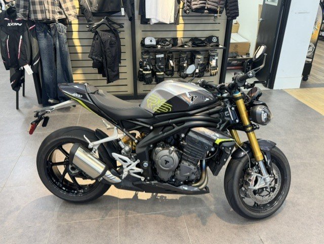2025 Triumph SPEED TRIPLE 1200 RS YELLOW