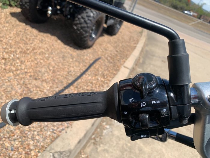 2025 Royal Enfield CONTINENTAL GT 650 E5 CLASSIC Brown/ Green