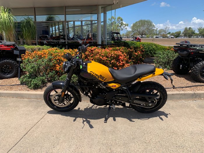 2025 Royal Enfield GUERILLA 450 Yellow