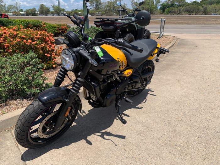 2025 Royal Enfield GUERILLA 450 Yellow