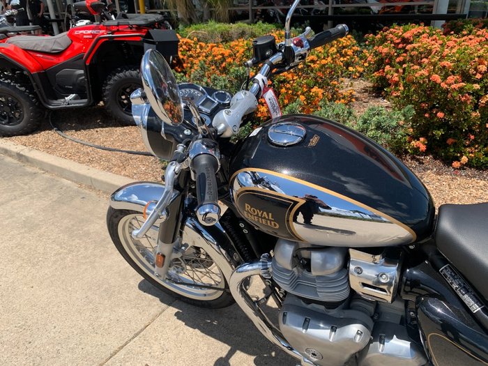 2025 Royal Enfield CLASSIC 650 Black