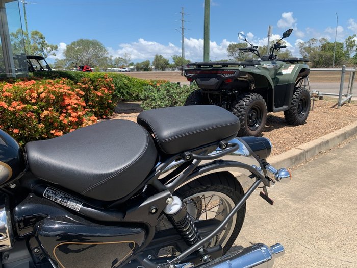 2025 Royal Enfield CLASSIC 650 Black