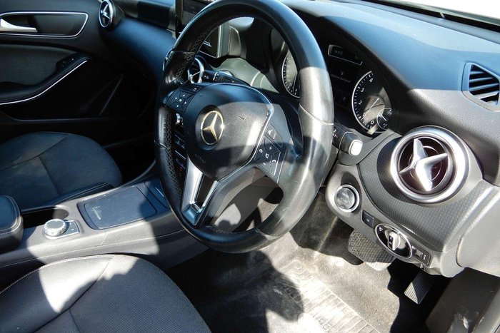 2015 Mercedes-Benz A-Class A180 W176 Cirrus White