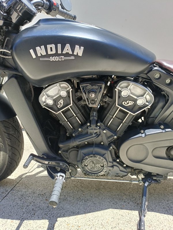 2022 INDIAN SCOUT BOBBER BLACK SMOKE