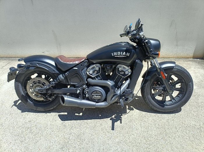 2022 INDIAN SCOUT BOBBER BLACK SMOKE