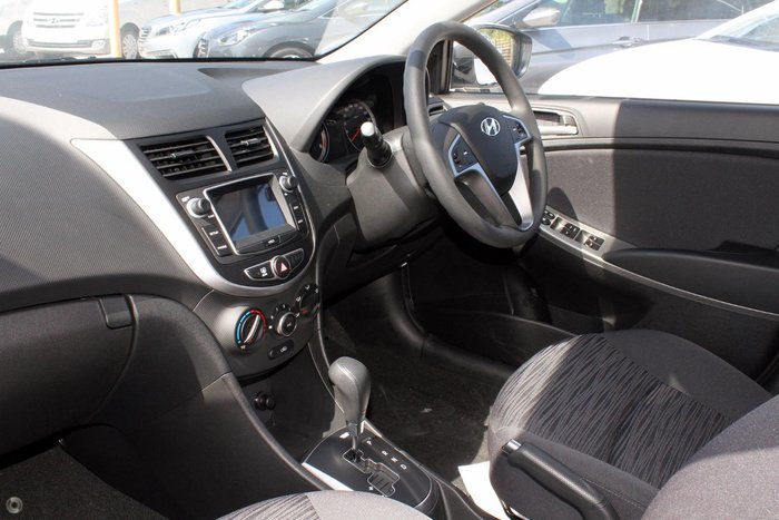 2017 Hyundai Accent Active