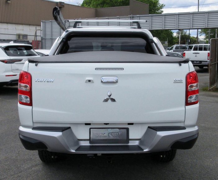 2016 Mitsubishi Triton Exceed