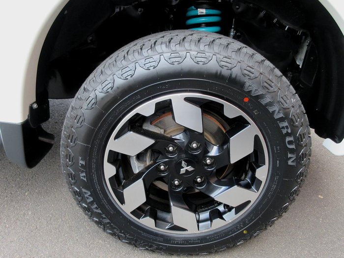 2016 Mitsubishi Triton Exceed