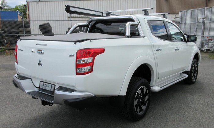 2016 Mitsubishi Triton Exceed