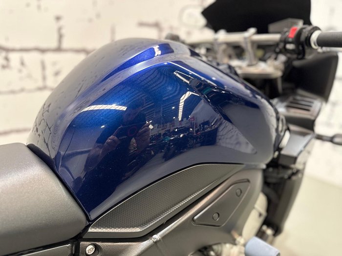 2009 Yamaha FZ1S FZ Blue