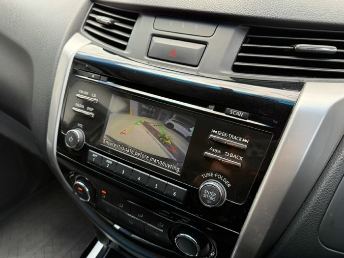 2016 Nissan Navara ST