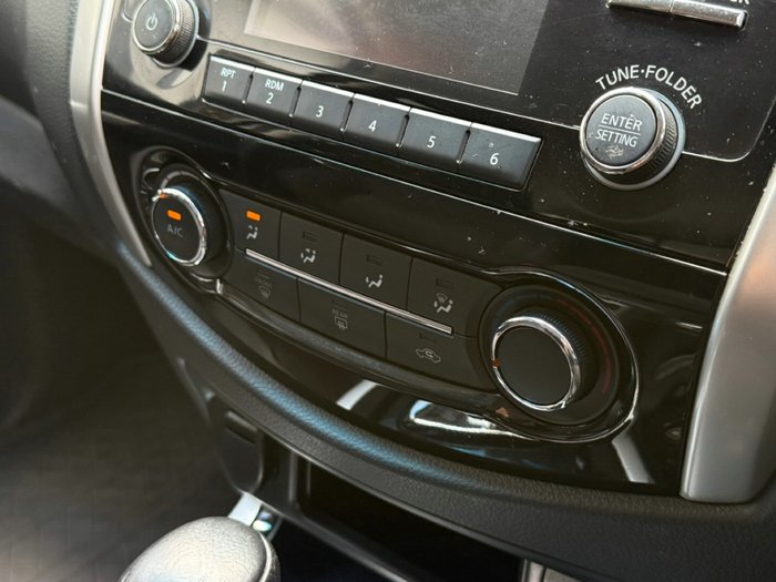 2016 Nissan Navara ST