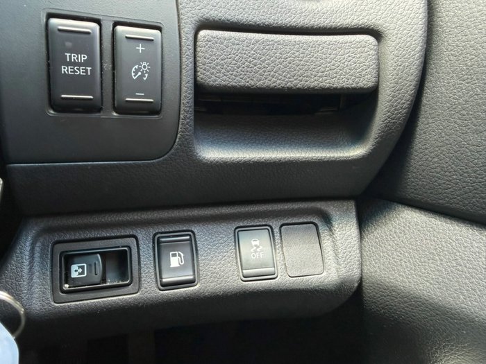 2016 Nissan Navara ST