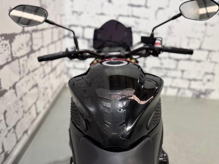 2018 Suzuki GSX-S1000 GSX-S Red