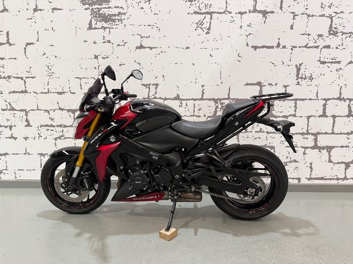 2018 Suzuki GSX-S1000 GSX-S Red