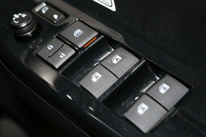 2020 Toyota Hilux Rogue