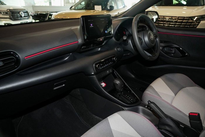 2025 Toyota Yaris ZR Hybrid