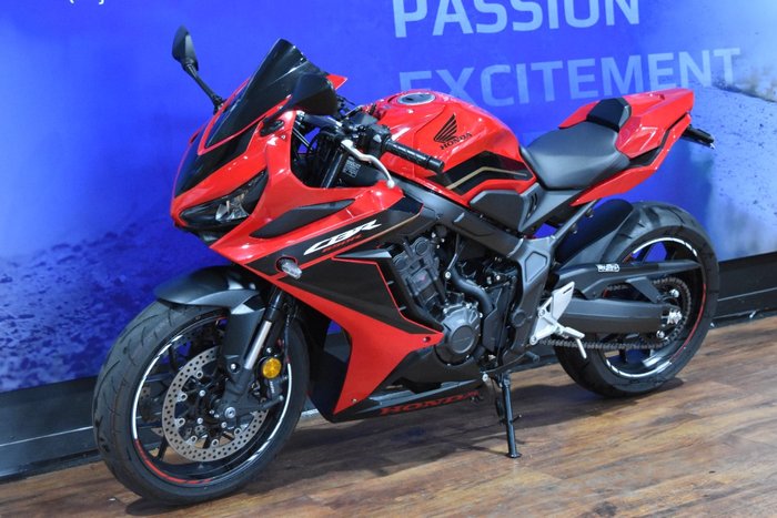 2023 Honda CBR650R Red