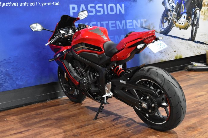 2023 Honda CBR650R Red