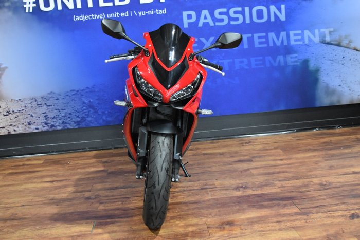 2023 Honda CBR650R Red
