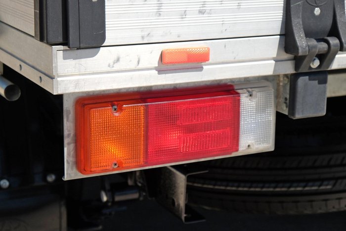 2019 Toyota Hilux Workmate TGN121R 4x2 Graphite