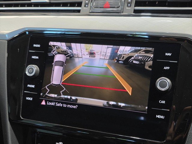 2021 Volkswagen Passat 206TSI R-Line