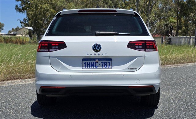 2021 Volkswagen Passat 206TSI R-Line