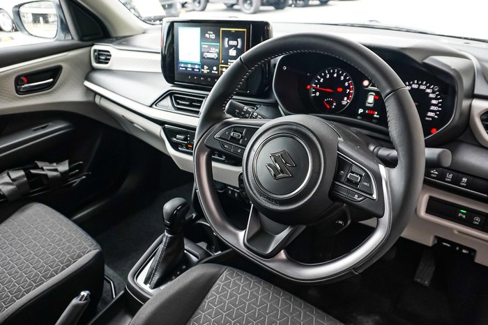 2025 Suzuki Swift Hybrid Plus