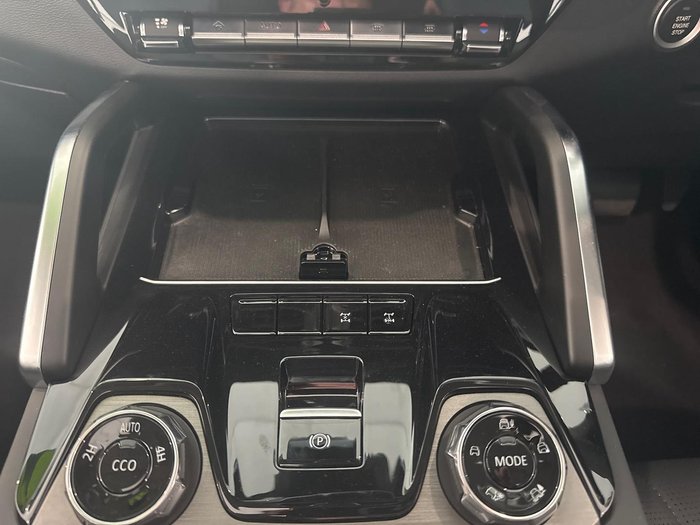 2025 LDV D90 Executive