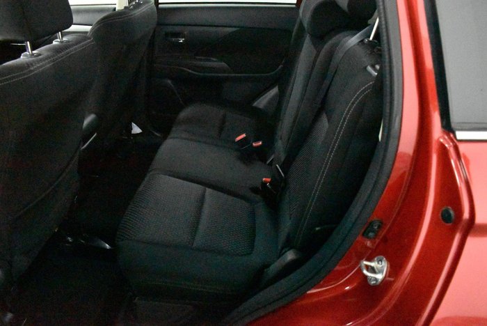 2018 Mitsubishi Outlander LS