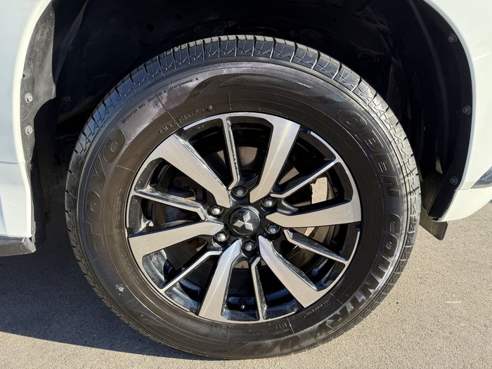 2017 Mitsubishi Pajero Sport