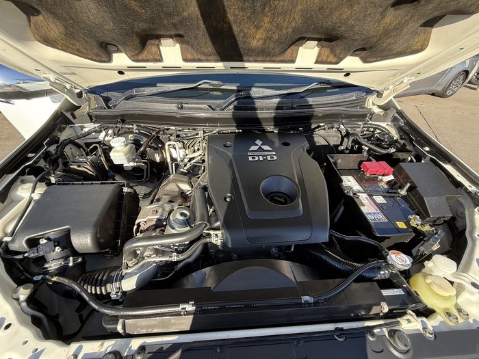 2017 Mitsubishi Pajero Sport