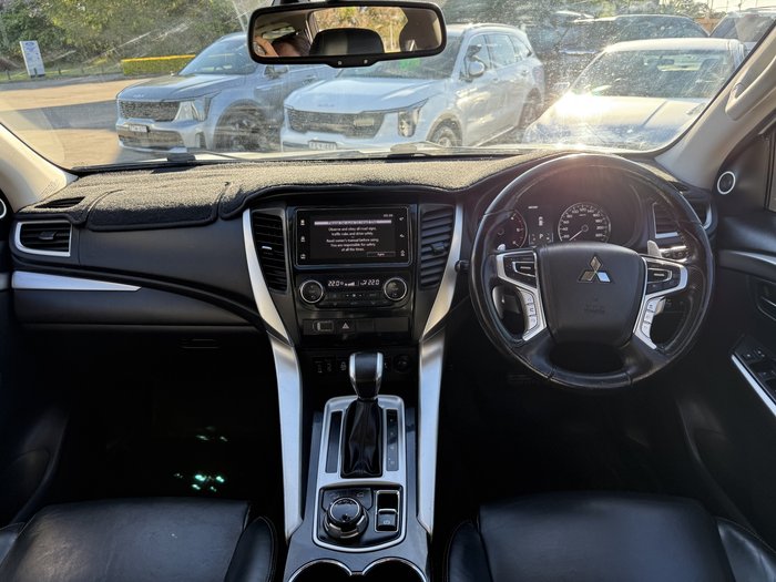 2017 Mitsubishi Pajero Sport