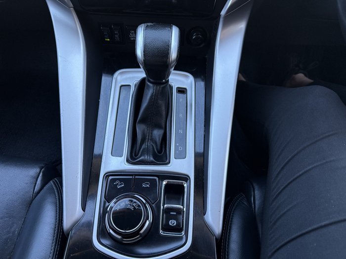 2017 Mitsubishi Pajero Sport