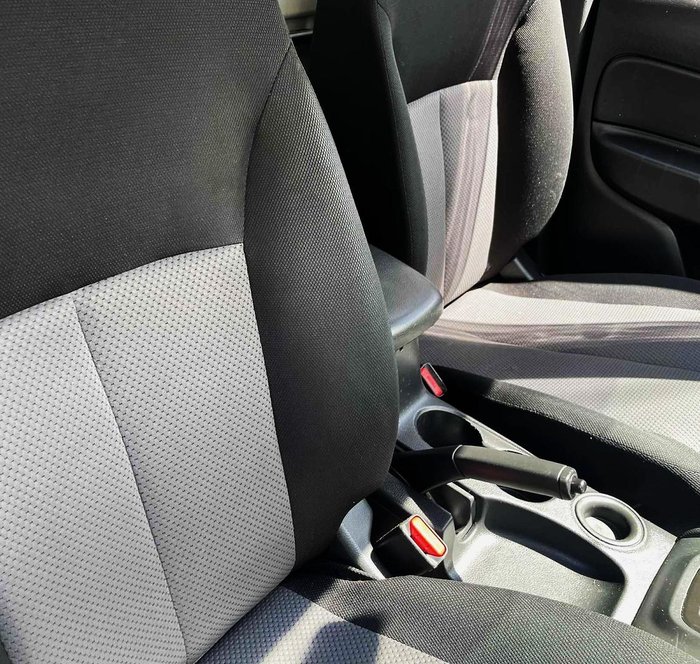 2020 Mitsubishi Triton GLX