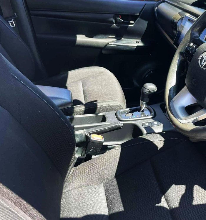 2018 Toyota Hilux SR