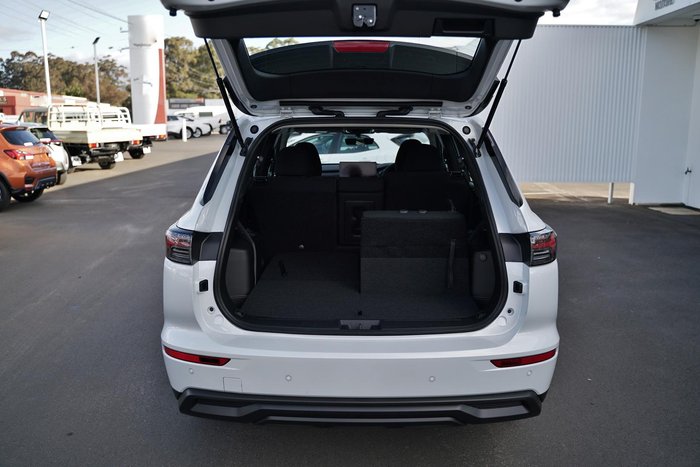 2025 Mitsubishi Outlander ES