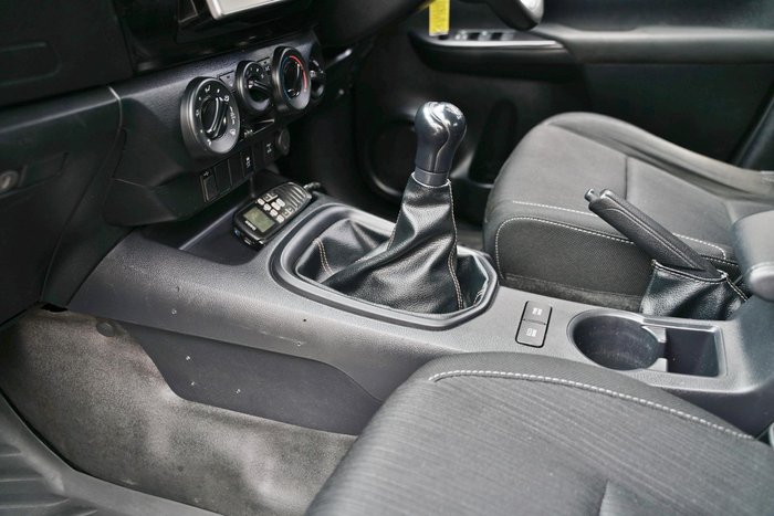 2020 Toyota Hilux SR