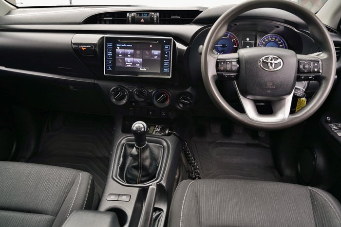2020 Toyota Hilux SR