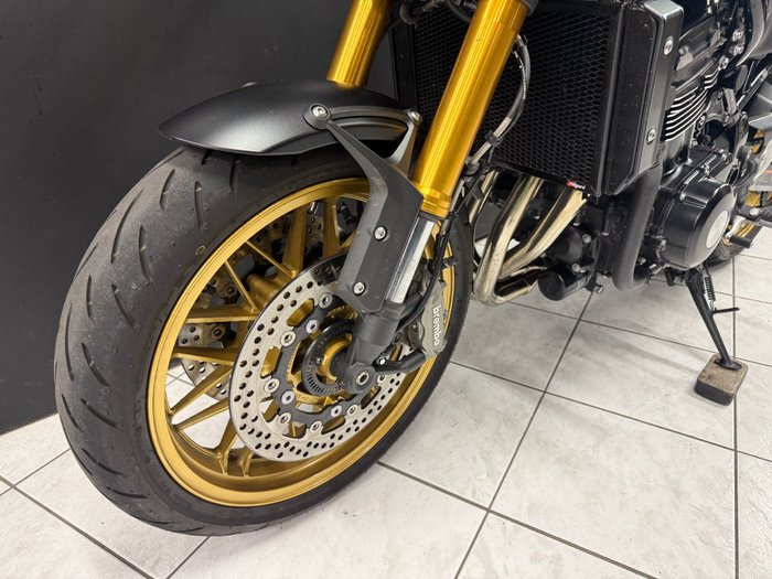 2025 Kawasaki Z900RS SE Black